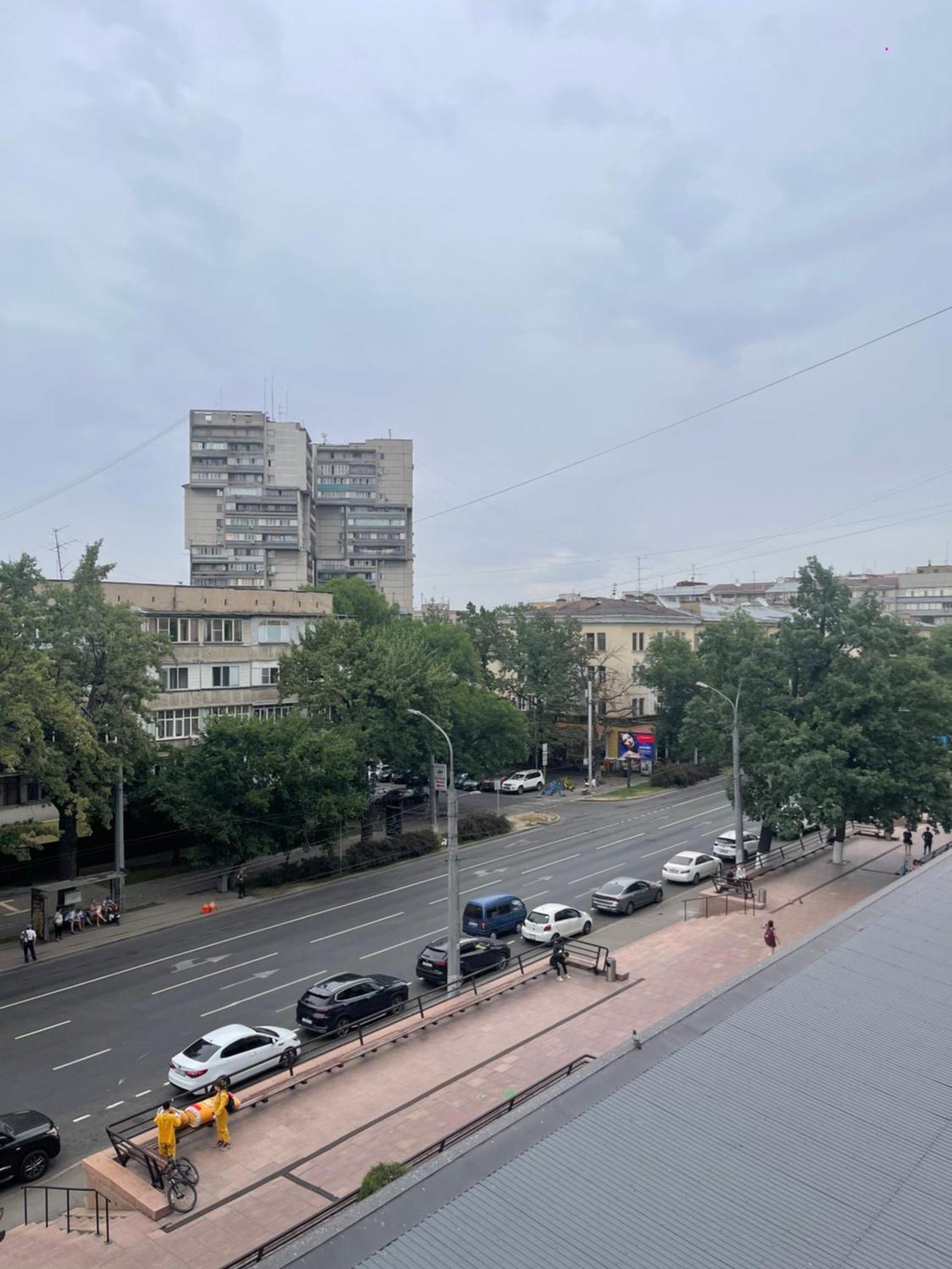Двухкомнатная Квартира На Арбате Almaty Exterior foto
